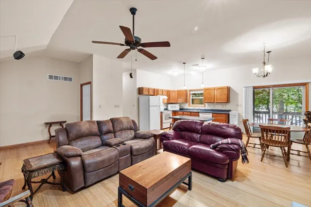 $2,999,000 | 105 Waygood Way, Pocono Pines, PA 18350