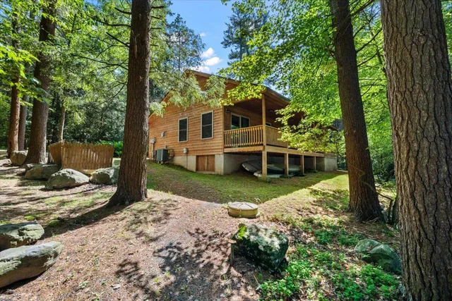 $2,999,000 | 105 Waygood Way, Pocono Pines, PA 18350
