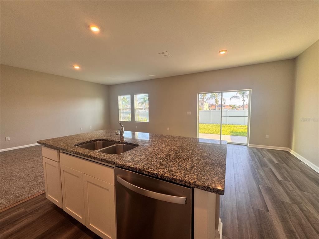 1022 Kelly Fern Loop Ruskin, FL 33570 - Photo 13 of 68