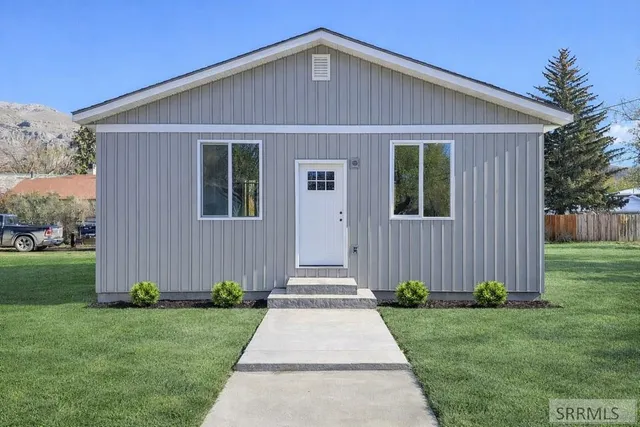 $240,000 | 232 North Blaine Street, Arco, ID 83213