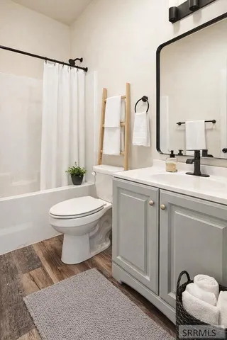 $240,000 | 232 North Blaine Street, Arco, ID 83213