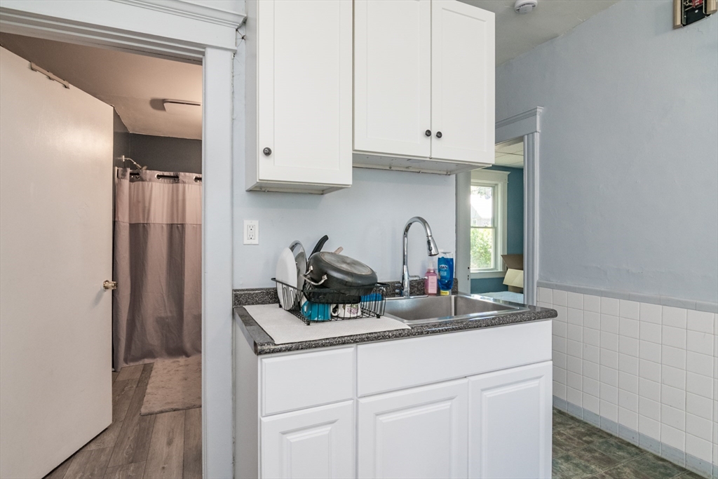 208 Prospect Street, Unit 1 Chicopee, MA 01013 - Photo 4 of 14