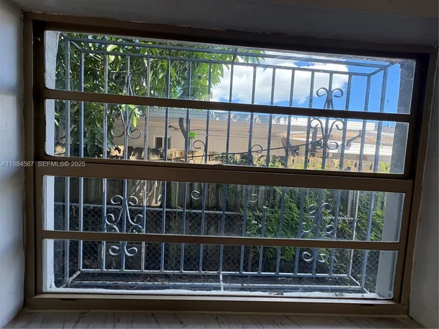 $1,300 | 2395 Northwest 4th Street, Unit 1, Miami, FL 33125