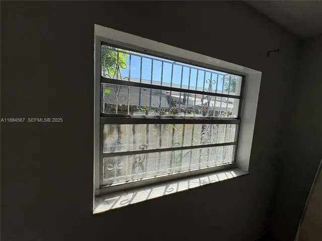 $1,300 | 2395 Northwest 4th Street, Unit 1, Miami, FL 33125