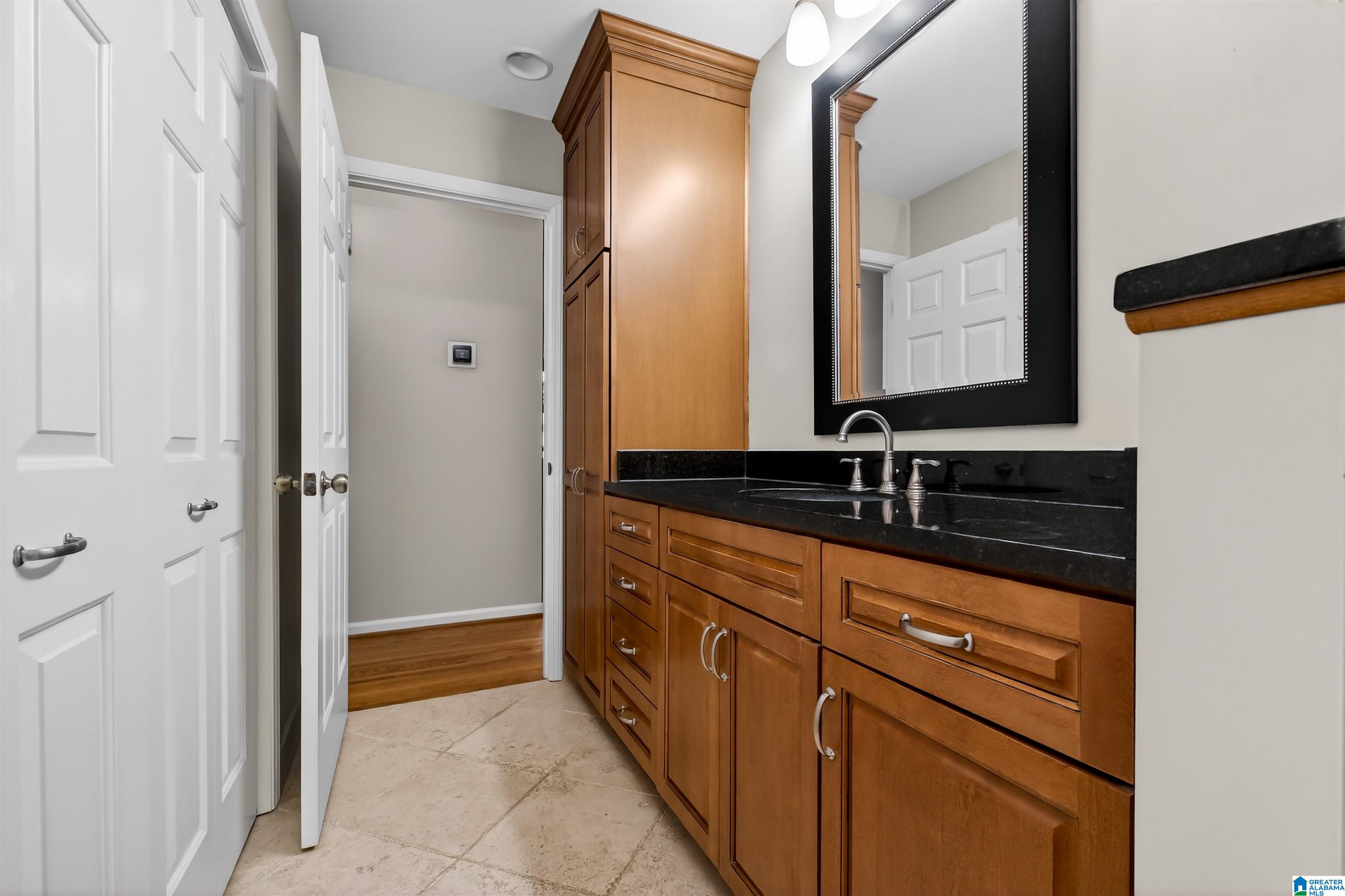 3737 Crestbrook Road Birmingham, AL 35223 - Photo 40 of 73