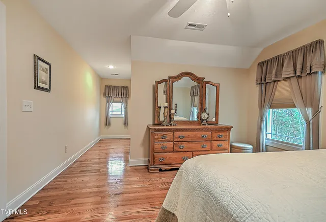 $730,000 | 128 Willshire Drive, Elizabethton, TN 37643