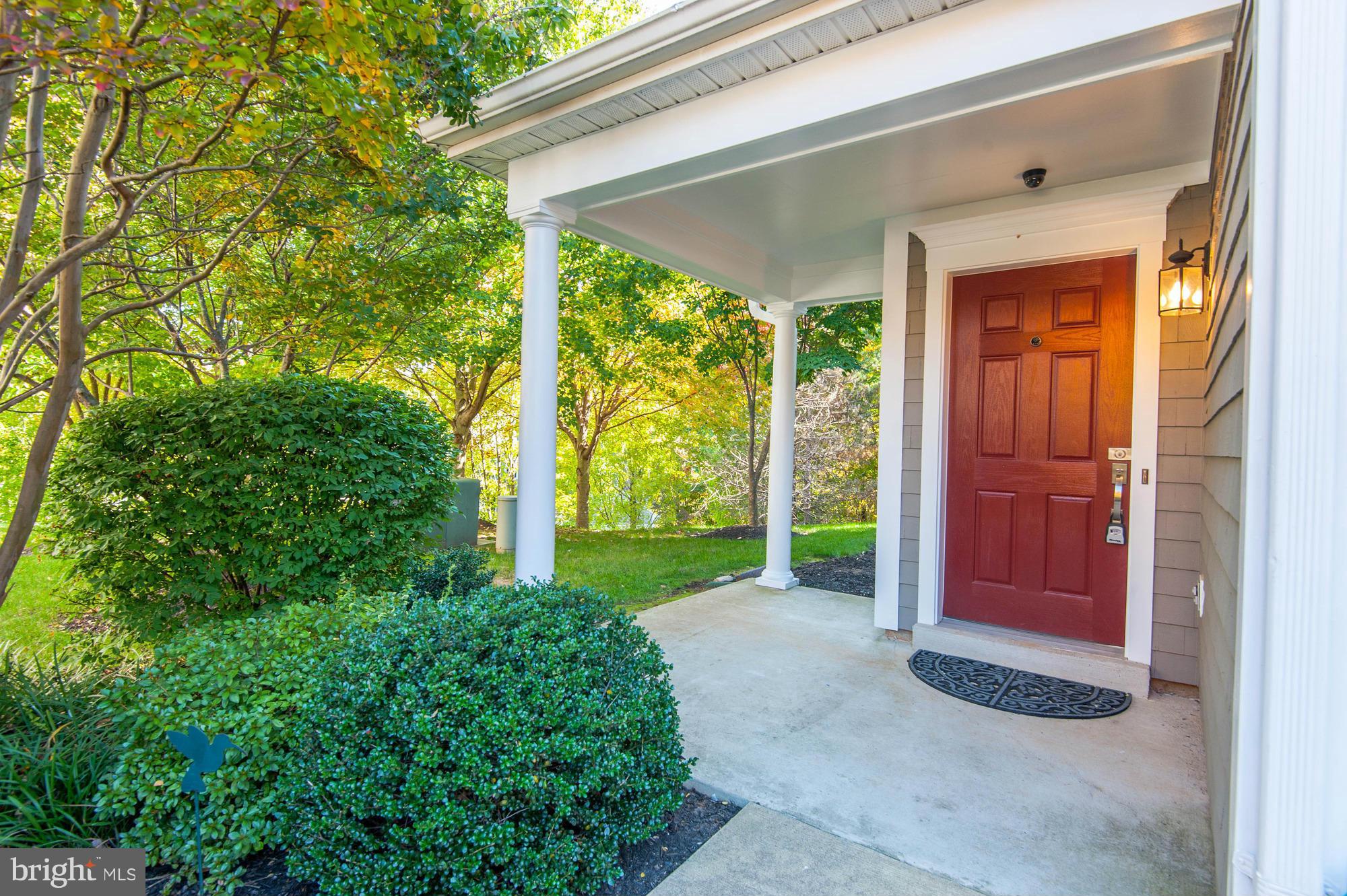 11125 Little Compton Drive Reston, VA 20191 - Photo 2 of 30 Exterior (General)