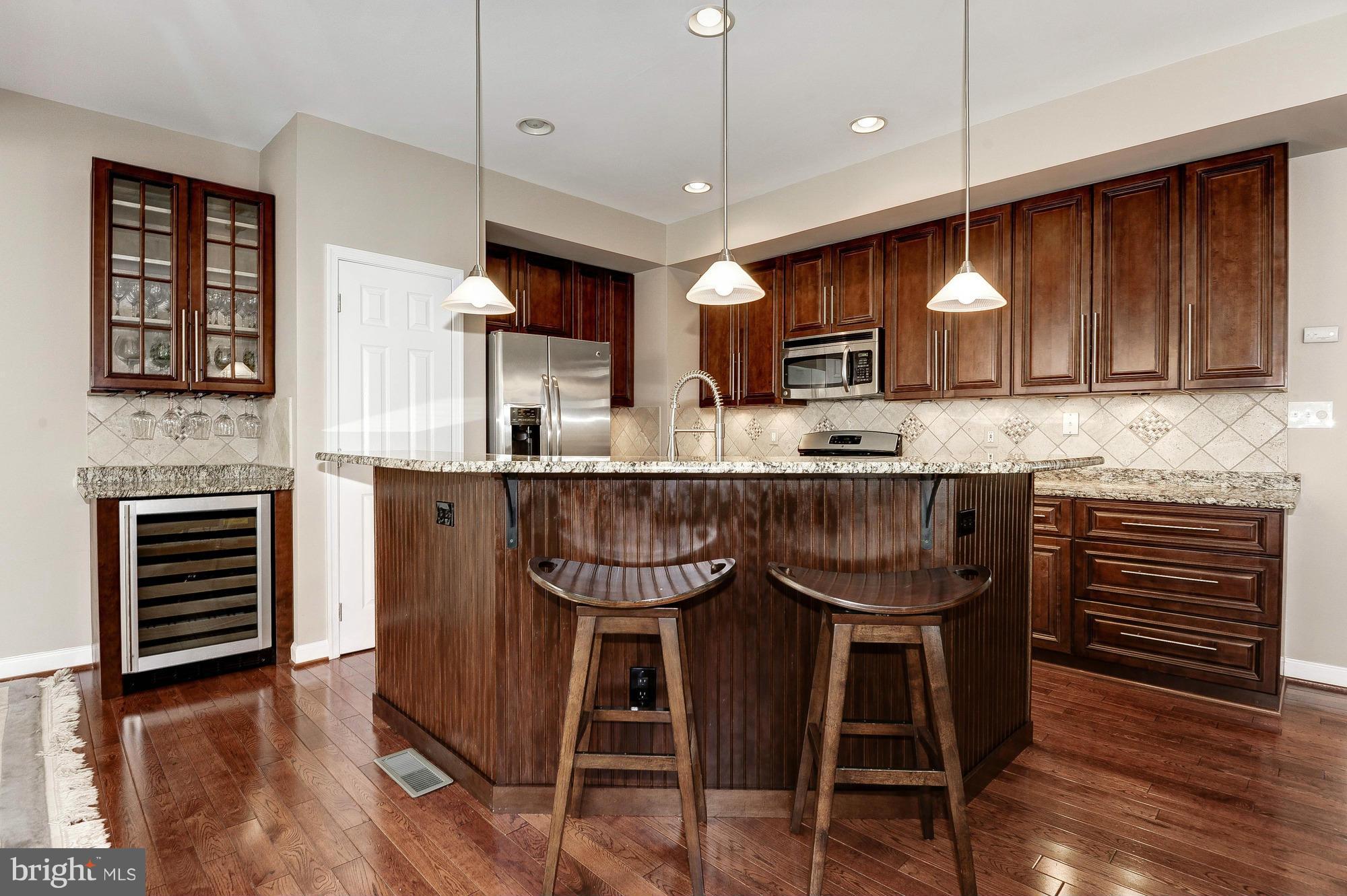 11125 Little Compton Drive Reston, VA 20191 - Photo 4 of 30 Kitchen