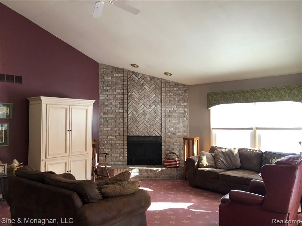 1111 South Richman Road St. Clair, MI 48079 - Photo 9 of 27 IMG_7287.jpg