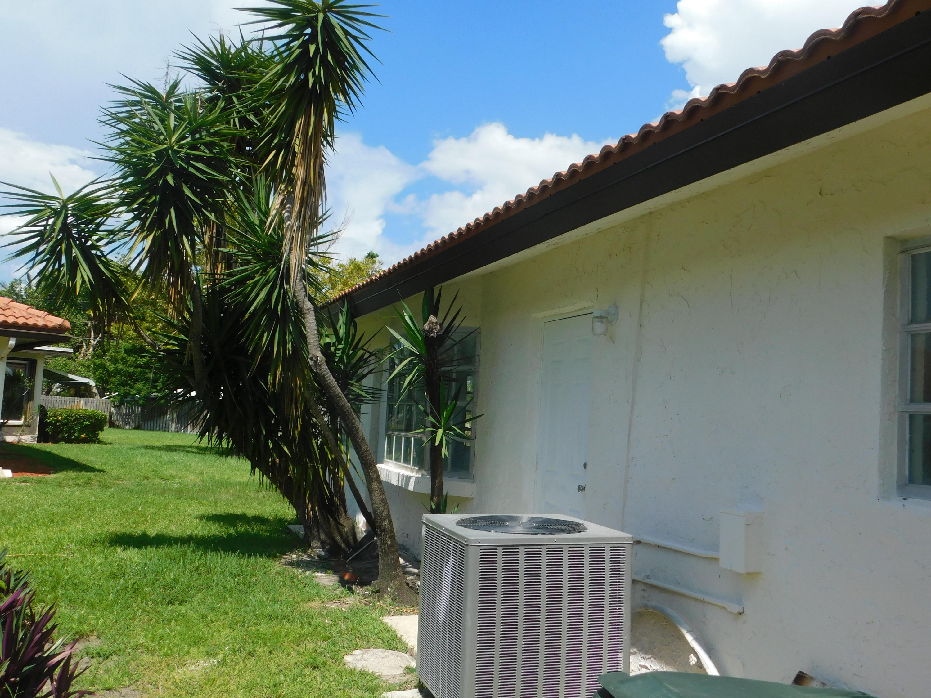 4240 Northwest 3rd Way Boca Raton, FL 33431 - Photo 8 of 54 DSCN1043