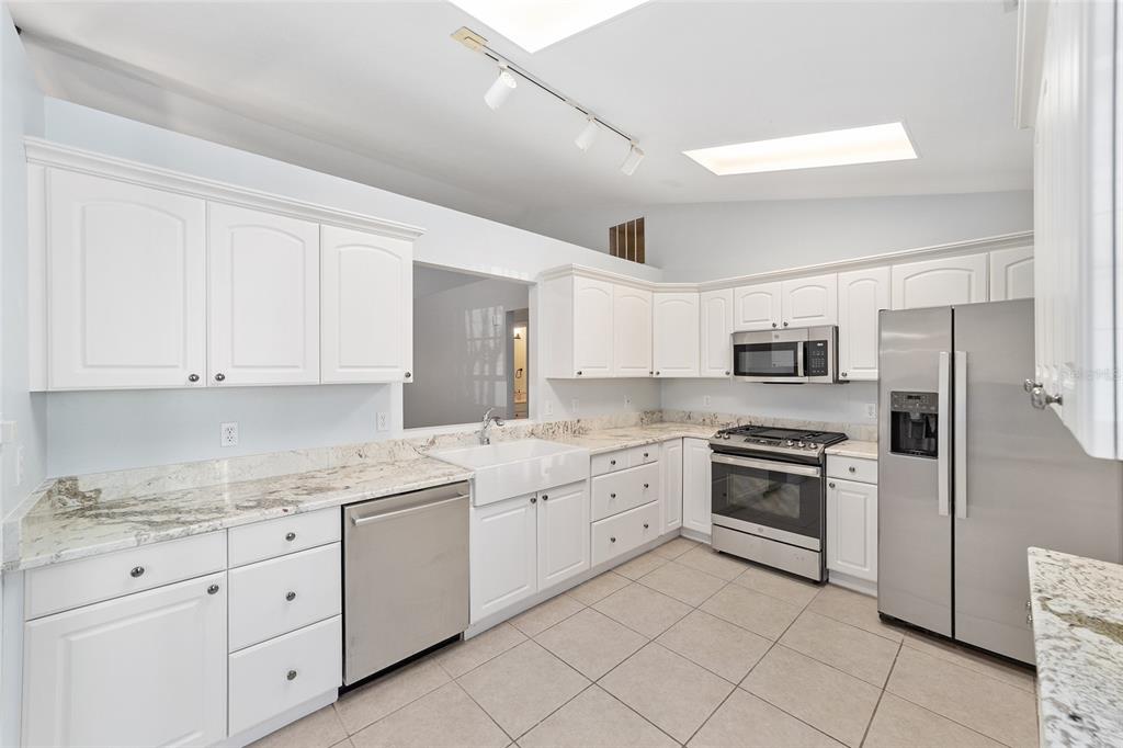 10607 Southwest 55 Place Gainesville, FL 32608 - Photo 6 of 29