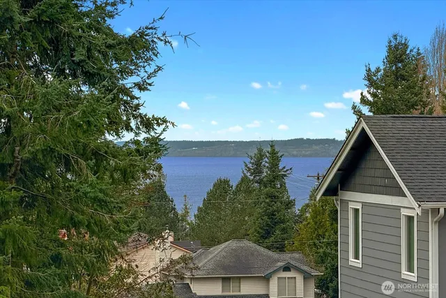 $625,000 | 361 Grandview Avenue, Camano Island, WA 98282