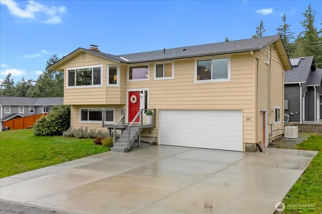 $625,000 | 361 Grandview Avenue, Camano Island, WA 98282