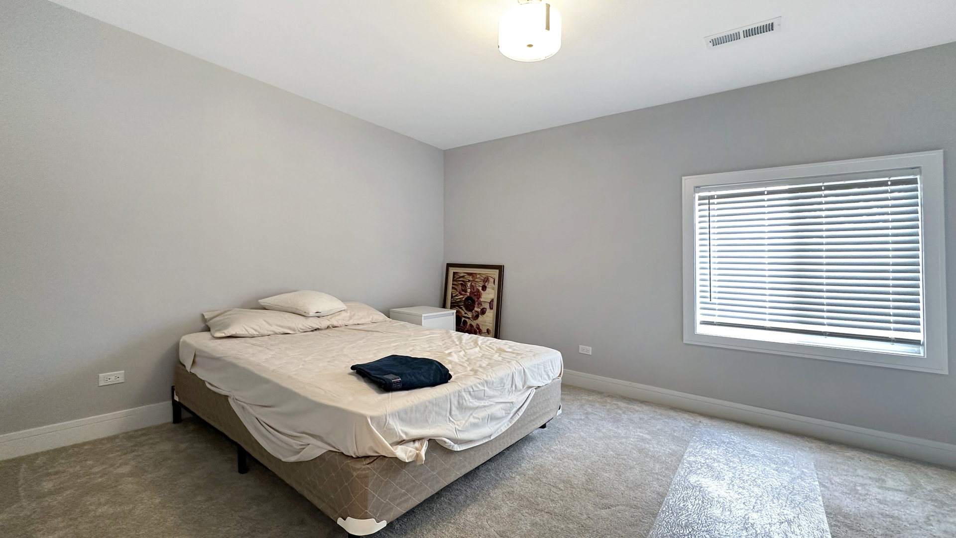 8211 43rd Place Lyons, IL 60534 - Photo 18 of 29 a utility room with a window