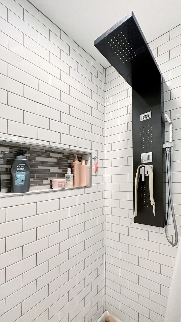 8211 43rd Place Lyons, IL 60534 - Photo 21 of 29 a bathroom with a sink