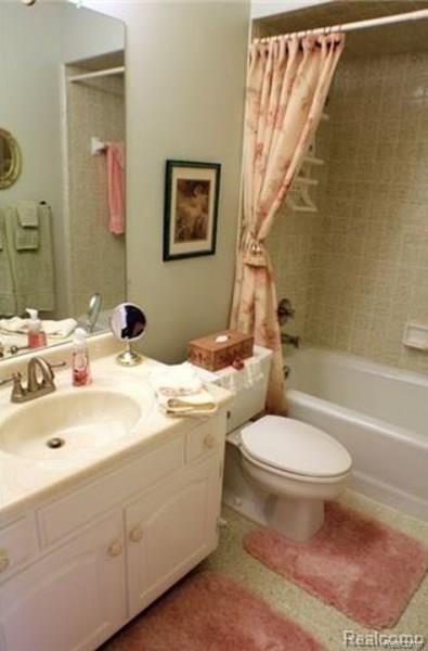 917 Golfview Court, Unit 30 Rochester Hills, MI 48307 - Photo 21 of 27