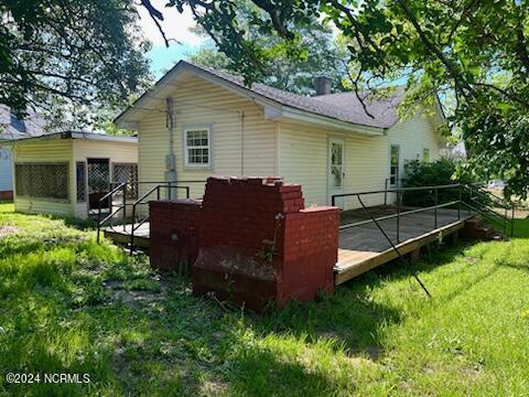 174 Mill Street Rockingham, NC 28379 - Photo 22 of 25 174 Mill St-Back side view