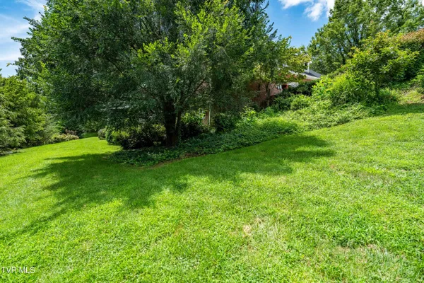 $1,550,000 | 105 Black Thorn Drive, Jonesborough, TN 37659