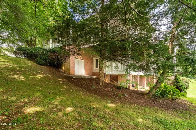 $1,650,000 | 105 Black Thorn Drive, Jonesborough, TN 37659