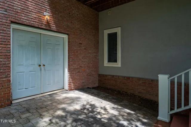 $1,650,000 | 105 Black Thorn Drive, Jonesborough, TN 37659