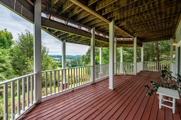$1,550,000 | 105 Black Thorn Drive, Jonesborough, TN 37659