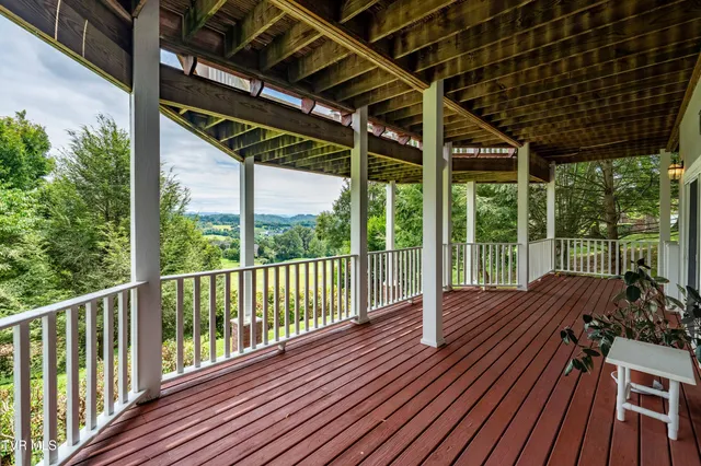 $1,650,000 | 105 Black Thorn Drive, Jonesborough, TN 37659