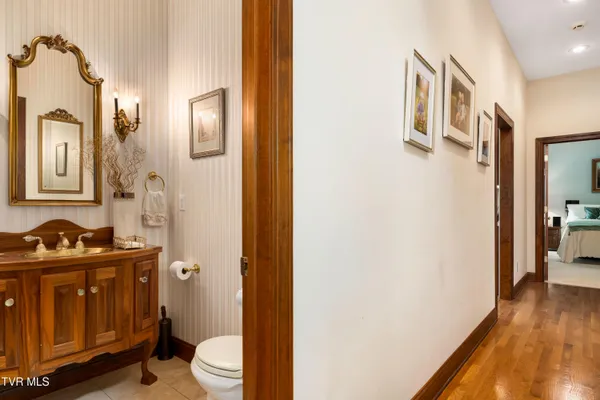 $1,550,000 | 105 Black Thorn Drive, Jonesborough, TN 37659