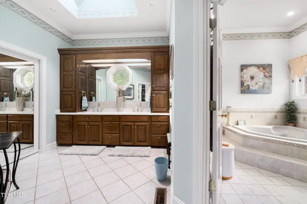 $1,550,000 | 105 Black Thorn Drive, Jonesborough, TN 37659