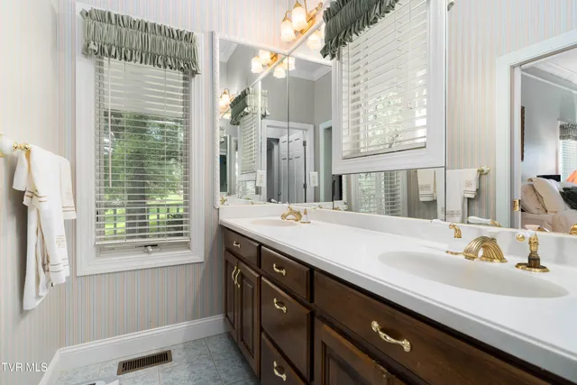 $1,650,000 | 105 Black Thorn Drive, Jonesborough, TN 37659