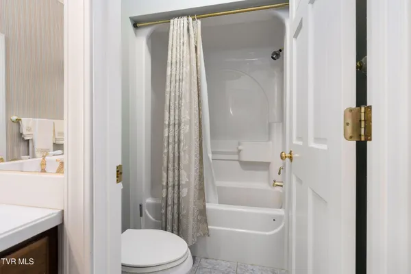 $1,550,000 | 105 Black Thorn Drive, Jonesborough, TN 37659