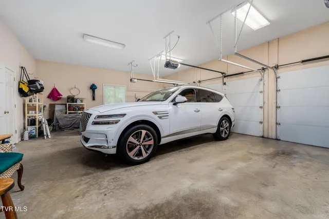 $1,650,000 | 105 Black Thorn Drive, Jonesborough, TN 37659