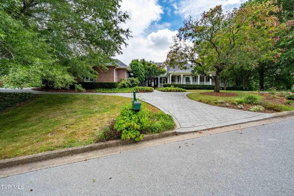 $1,550,000 | 105 Black Thorn Drive, Jonesborough, TN 37659