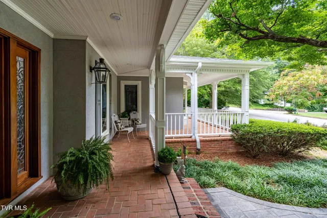 $1,650,000 | 105 Black Thorn Drive, Jonesborough, TN 37659