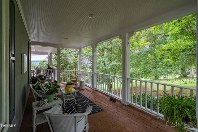 $1,650,000 | 105 Black Thorn Drive, Jonesborough, TN 37659