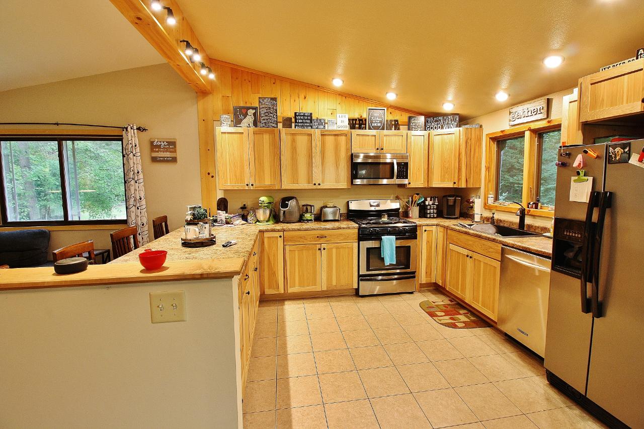5056 Sand Lake Road Eagle River, WI 54521 - Photo 6 of 30 Gallery Image 6