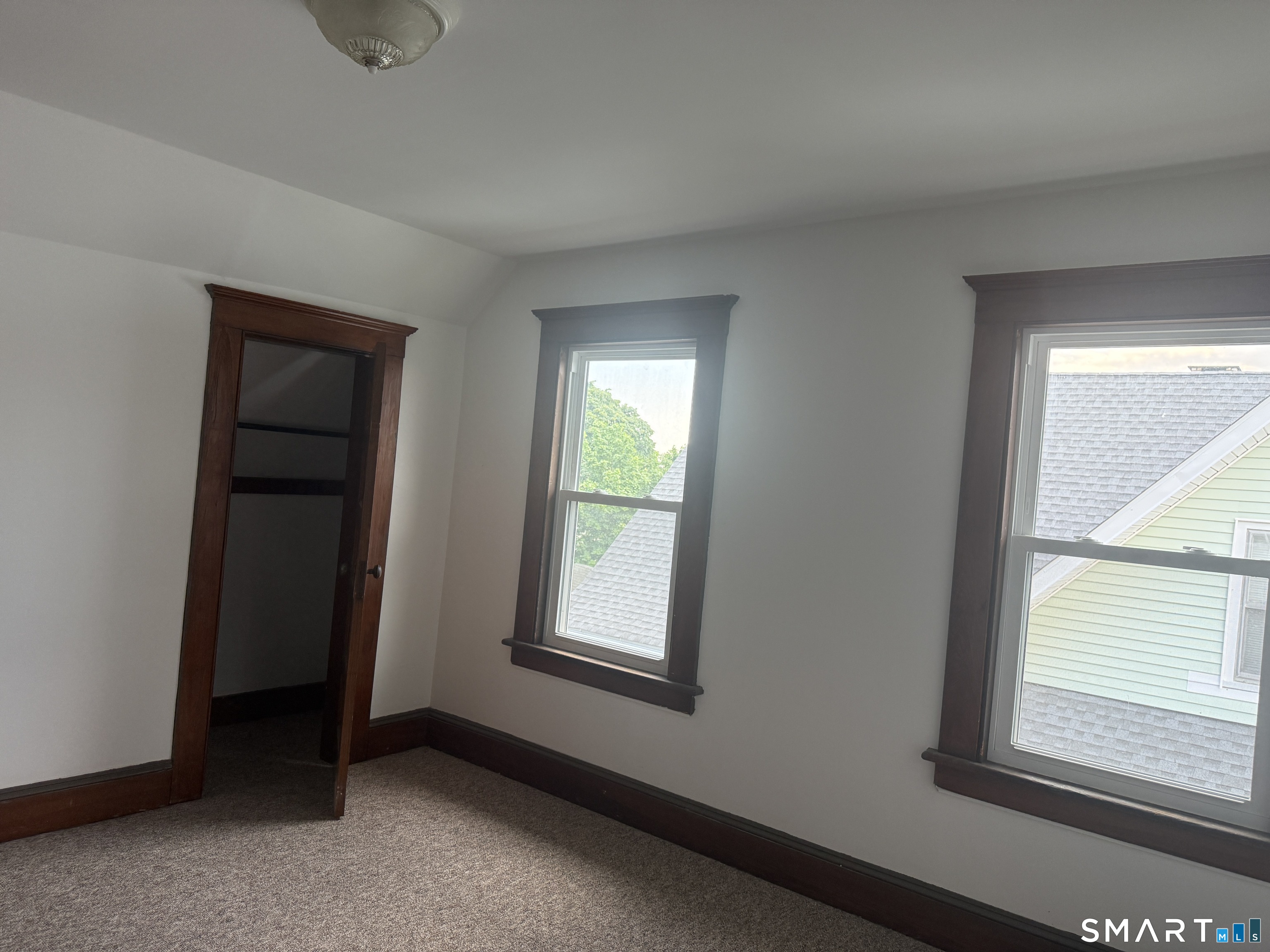 41-45 Wade Street Bridgeport, CT 06604 - Photo 35 of 40