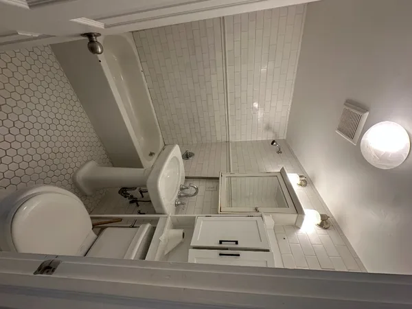$3,650 | 327 Van Brunt Street, Unit 1 | Red Hook