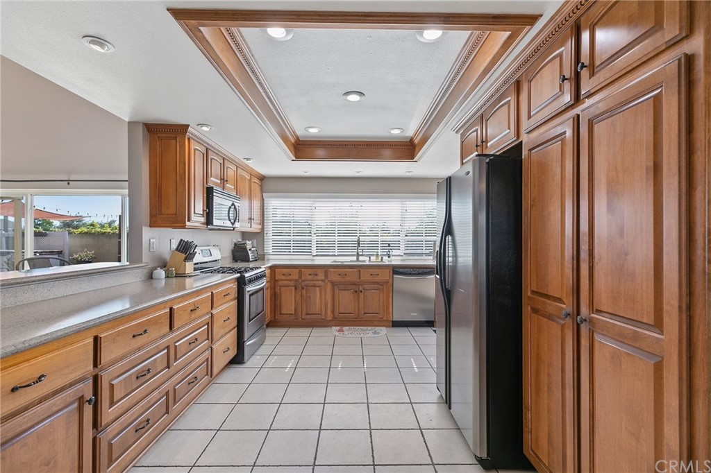 361 Amberwick Lane Brea, CA 92821 - Photo 8 of 25