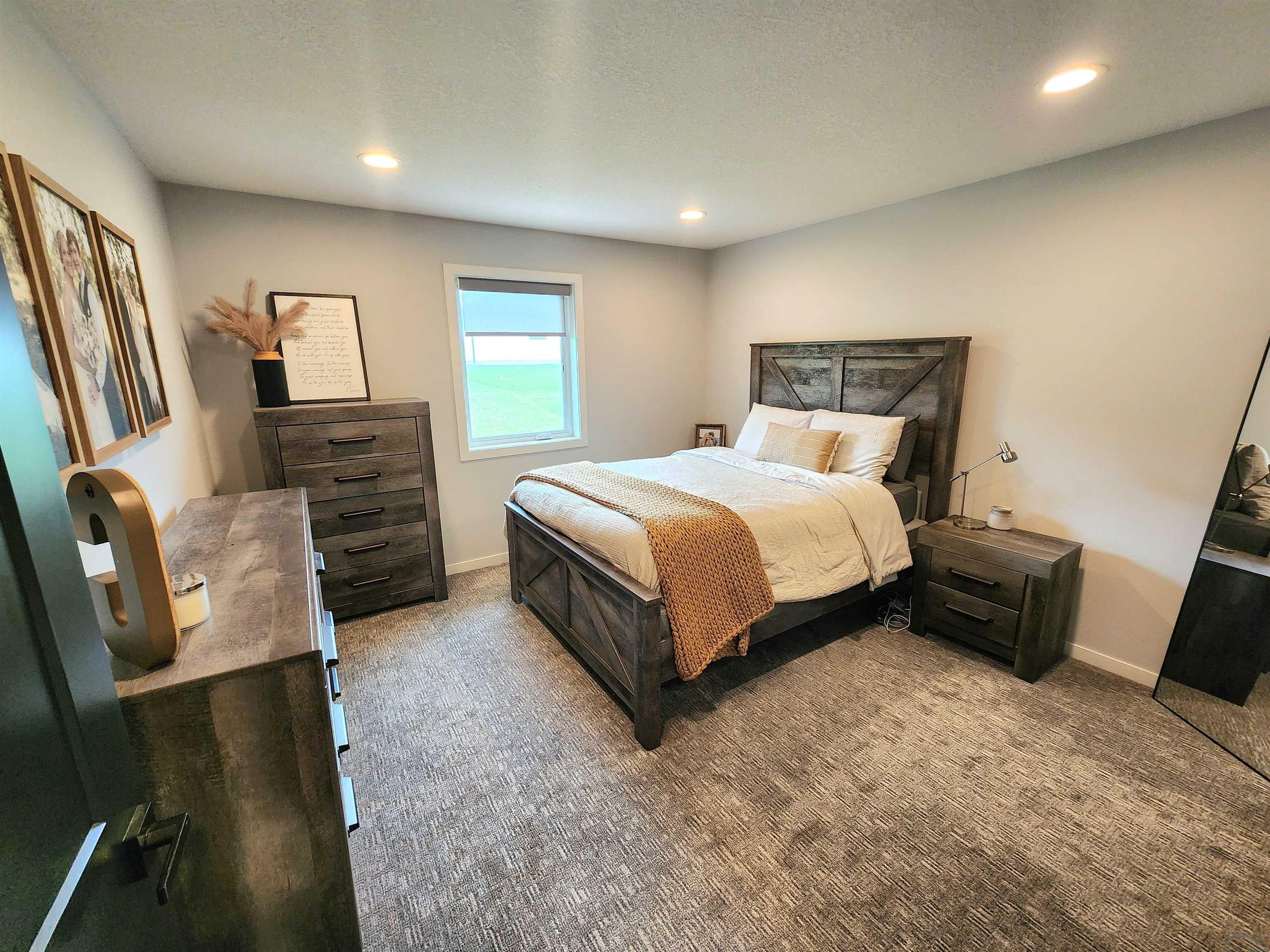 2009 Walnut Street Hull, IA 51239 - Photo 24 of 50 Gallery Image 24