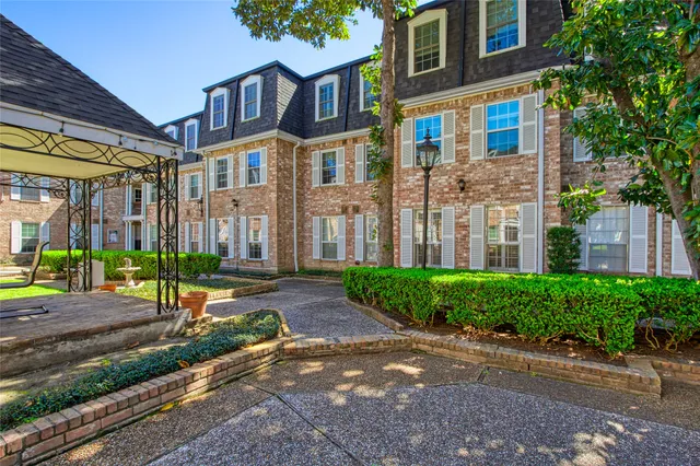 $2,500 | 351 North Post Oak Lane, Unit 610, Houston, TX 77024