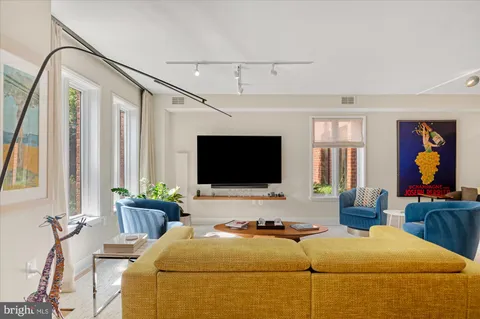 $1,395,000 | 1045 31st Street Northwest, Unit 104, Washington, DC 20007