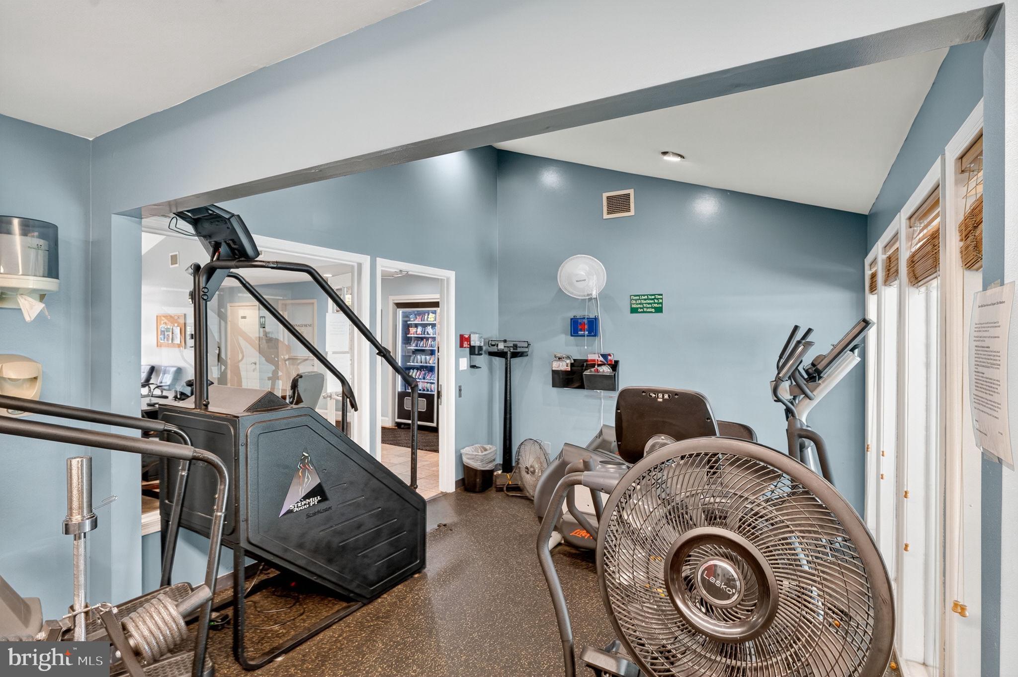8210 Winstead Place Manassas, VA 20109 - Photo 25 of 27 a living room with furniture and a window