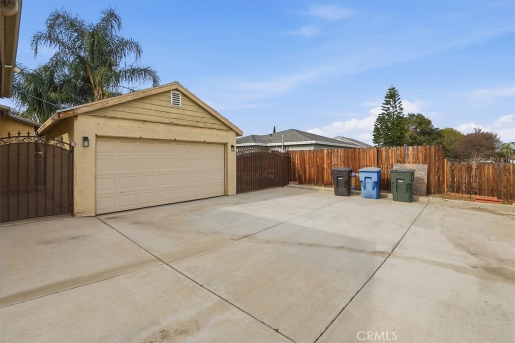 5111 Arlington Avenue Riverside, CA 92504 - Photo 7 of 30