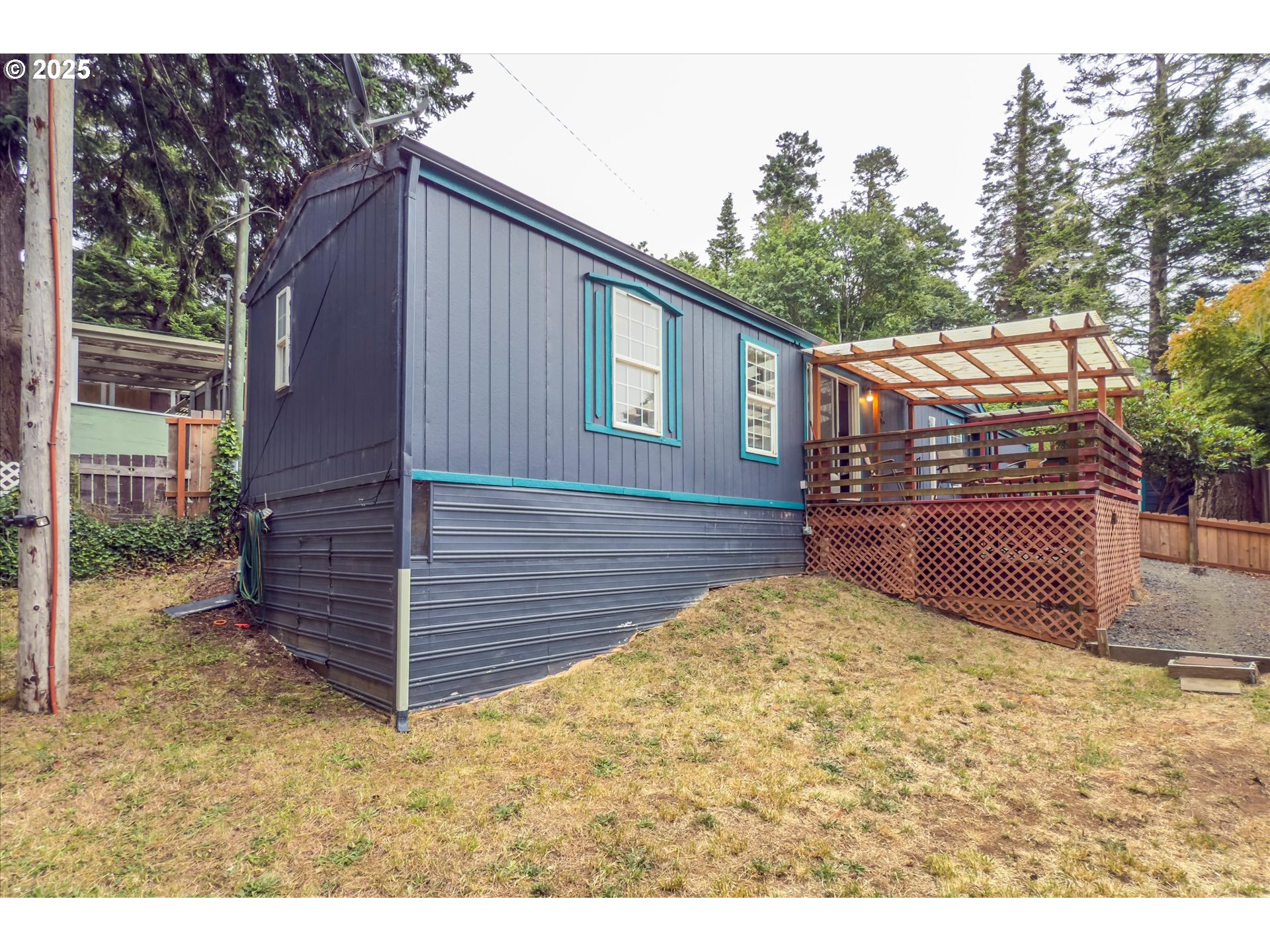 66642 East Bay Road, Unit 76 North Bend, OR 97459 - Photo 4 of 33 Gallery Image 4