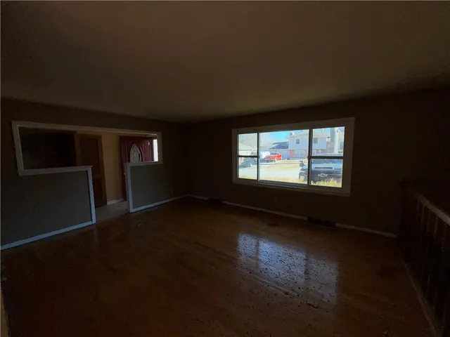 $169,900 | 6518 Sterling Avenue, Raytown, MO 64133