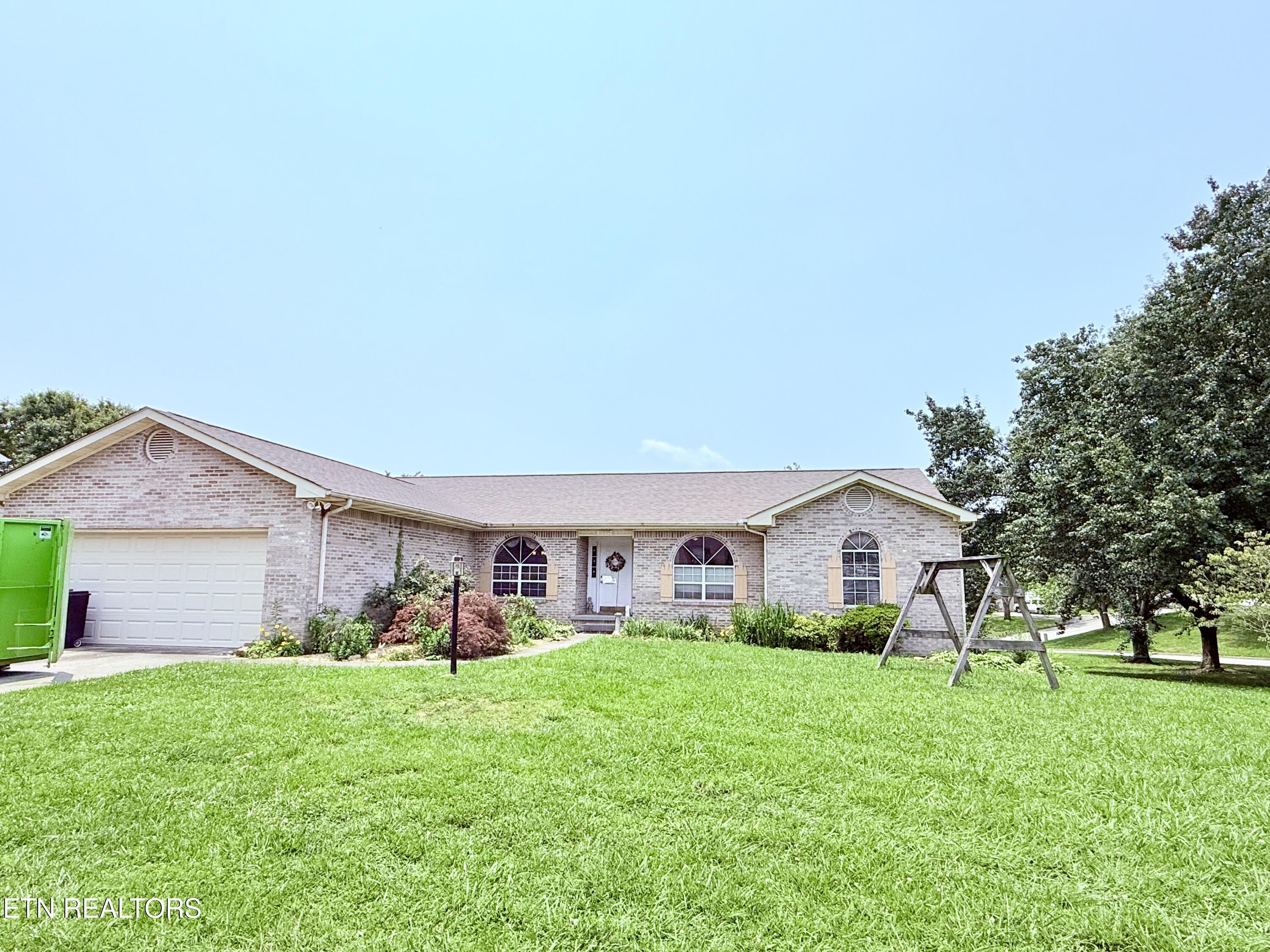 10095 Double Tree Road Knoxville, TN 37932 - Photo 3 of 16 IMG_2686