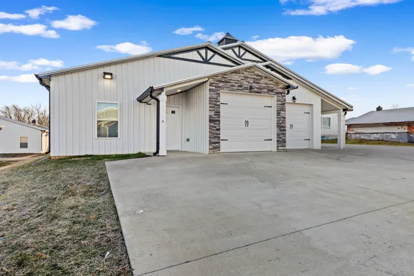 $1,595 | 183 Bainbridge Drive, Unit B, Clarksville, TN 37043