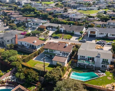 $2,799,900 | 221 Vía Los Miradores, Redondo Beach, CA 90277