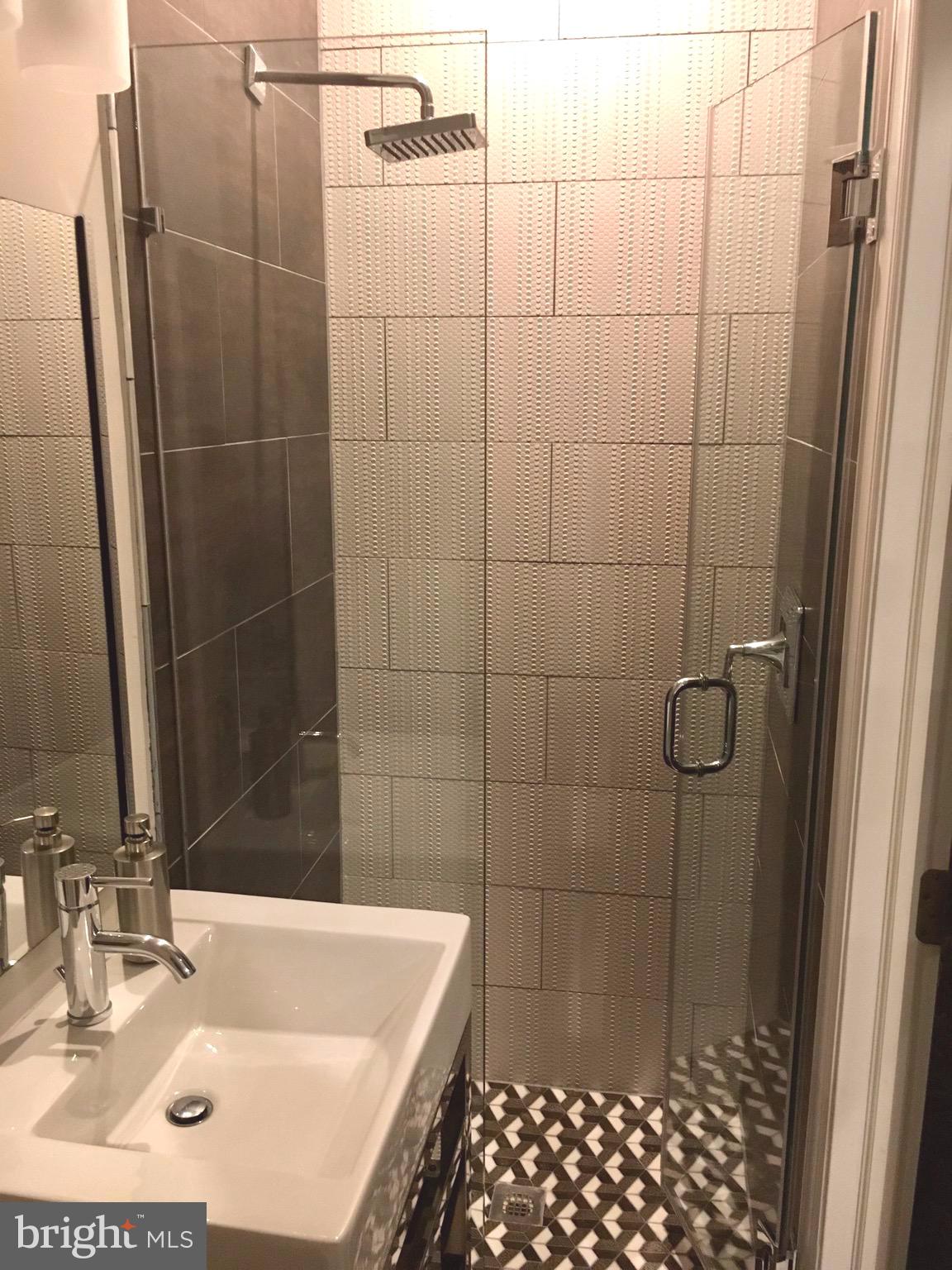 2298 Champlain Street Northwest, Unit B Washington, DC 20009 - Photo 32 of 65