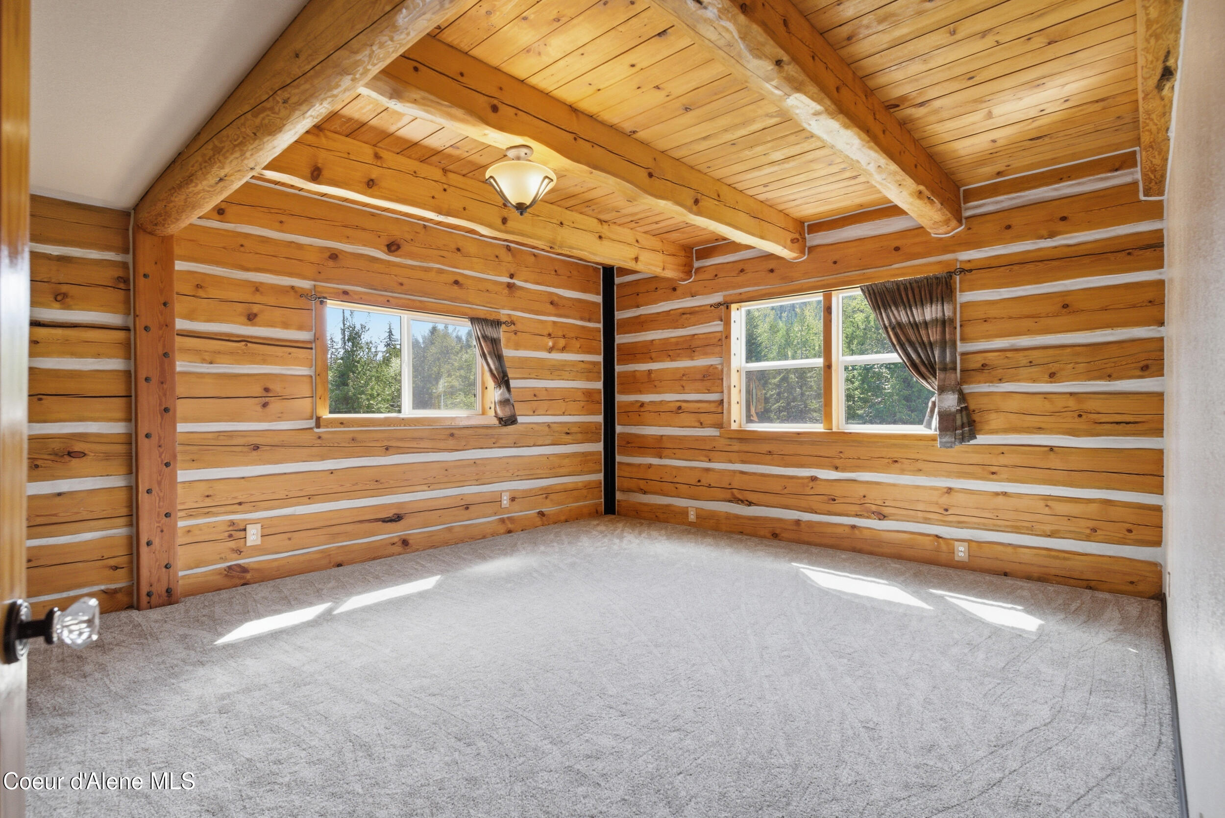 53 Sawtooth Way Sagle, ID 83860 - Photo 21 of 71 Brand New Carpet in Primary Bedroom